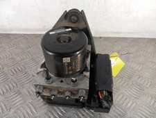 Bloc ABS (freins anti-blocage)