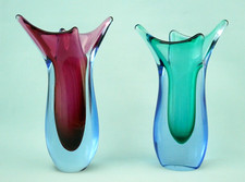 Paire de vases en verre