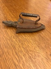 PETIT FER DE POUPÉE OU DE