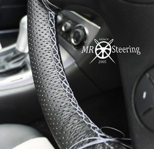 Couvre Volant En Cuir Perforé