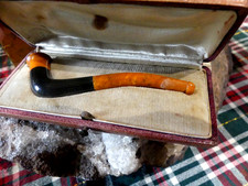 élégante pipe fume cigarette
