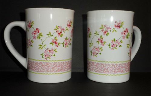 Lot mugs à fleurs - mugs,