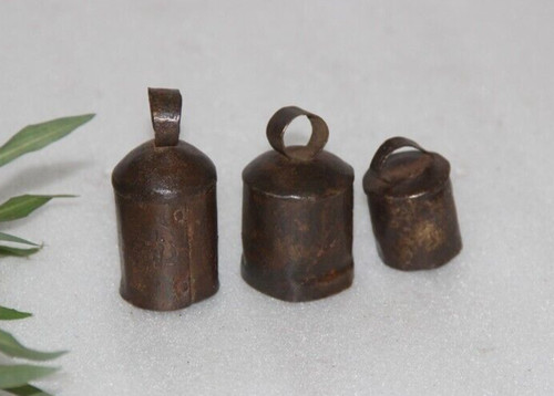 Cloche vache fer - en, antique