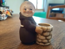 Moine goebel porte cure-dent