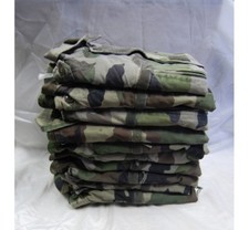 Lot de 20 vestes de treillis