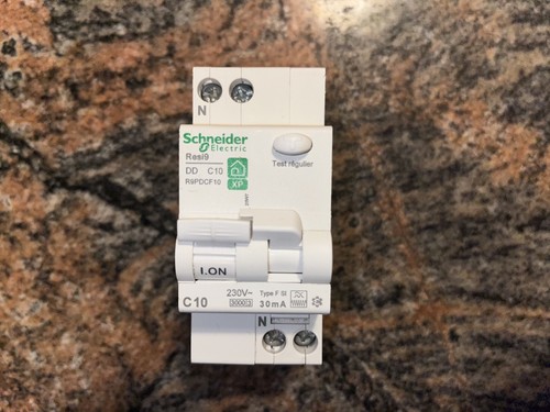 Disjoncteur differentiel 10a - differentiel,