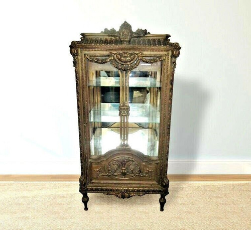 Une grande vitrine - xv, en