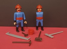 FIGURINES DE POMPIERS ET
