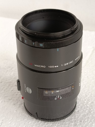 Minolta 100mm 8 macro - 100mm,