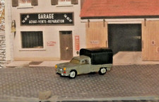 Peugeot 404  - Baché -