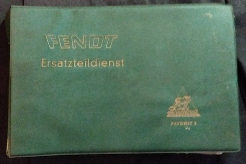 Rare catalogue attelier - **,
