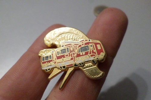 Pin badge firefighter - pin,