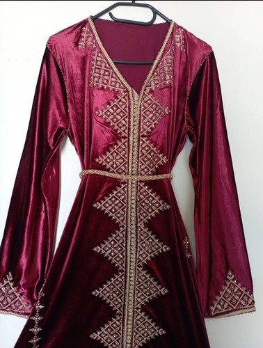 Caftan femme velours bordeaux