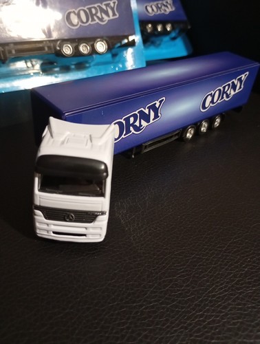 Camion publicitaire mercedes - camion,