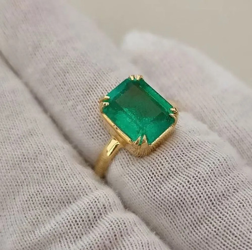 Bague émeraude de - en,
