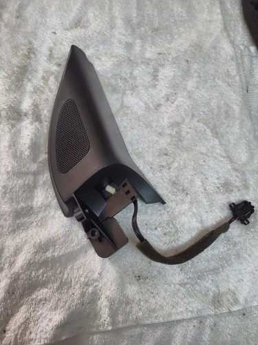 Volkswagen golf enceinte - v,