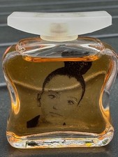 MINIATURE  DE PARFUM OUI NON