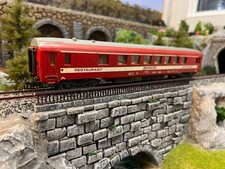 Voiture UIC capitole restaurant lima