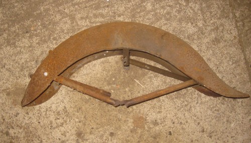 Garde boue avant - garde,