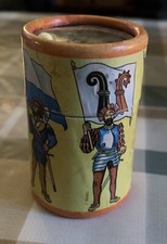 Vintage boite d'allumettes au soufre grattoir pyrogène décor garde suisse