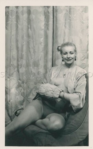 Sexy pin 1950s photo - pin-up,