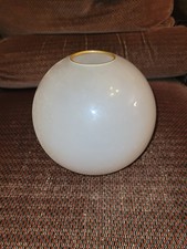 Ancien gros globe de lampe à pétrole