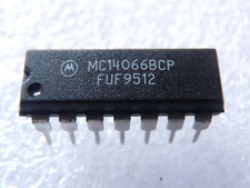 Circuit Intégré MC14066BCP - Motorola - 1 pcs