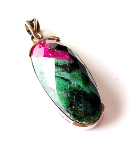 Pendentif rubis zoïsite et - en,