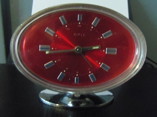 Reveil vintage pied - vintage,