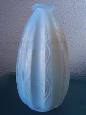 ancien vase en verre opalescent signé sabino paris france art déco art nouveau