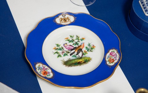 Assiette armoriée aux - armoriée,