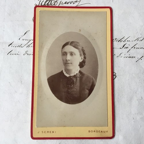 Photo femme bijoux jais - femme,