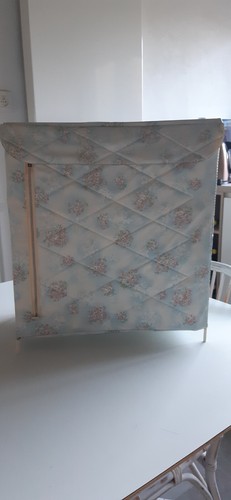 Armoire poupée plastique