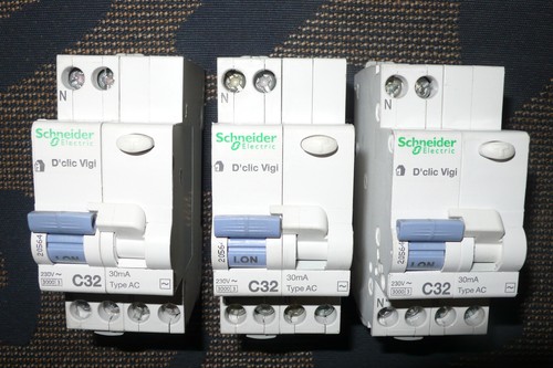 Disjoncteur differentiel 32a - disjoncteur,