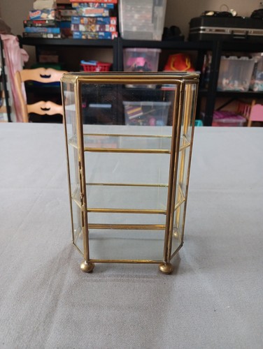 Petite vitrine bijoux - petite,