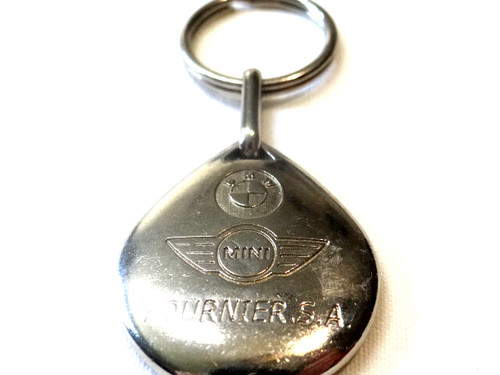 Porte clés auto métal logos - porte,