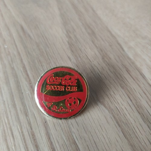 Pin pins - pin's, soda