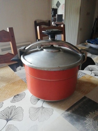 Ancienne cocotte minute - ancienne, seb