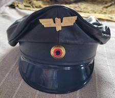 RARE ET ANCIENNE CASQUETTE ALLEMANDE EN SIMILI CUIR DES CHEMINS DE FER