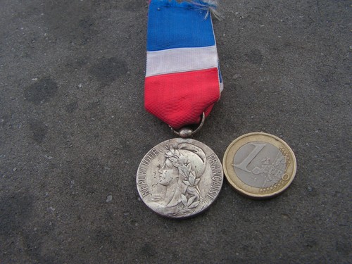 Medaille honneur travail - medaille,