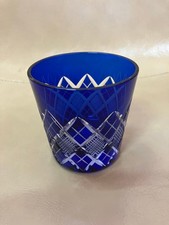 Verre artisanal japonais bleu