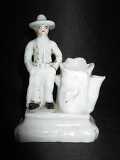 ancien encrier en porcelaine