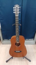 Guitare acoustique TAYLOR BABY