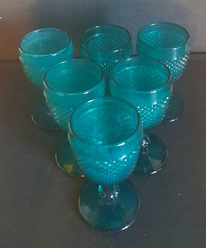 Lot verres à pieds - de, 6