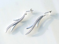 BELLES BOUCLES D'OREILLES en