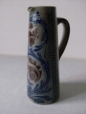 Ancien grand pichet chope en grès émaillé d'Alsace de 23,8 cm