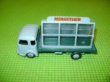 DINKY TOYS 33C CAMION SIMCA