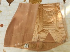 Vintage, ancien corset femme année 50 Etiquette: Lavage main isolé T-80 - 105: