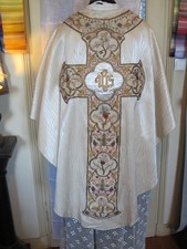 Chasuble Blanche Gothique