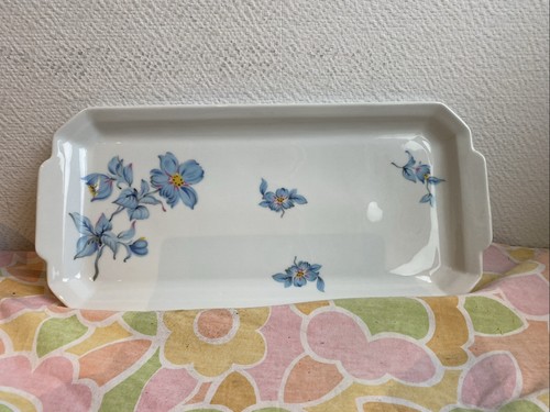 Ancien plat cake - a, porcelaine